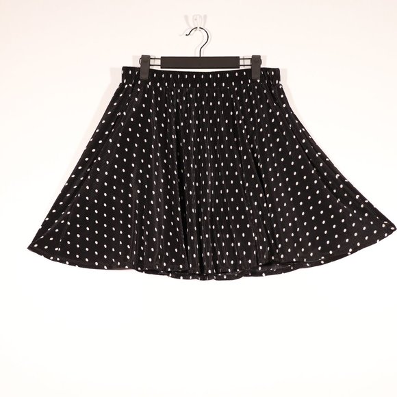 EUC Polkadot Bebe Skirt Size Large - Picture 1 of 8